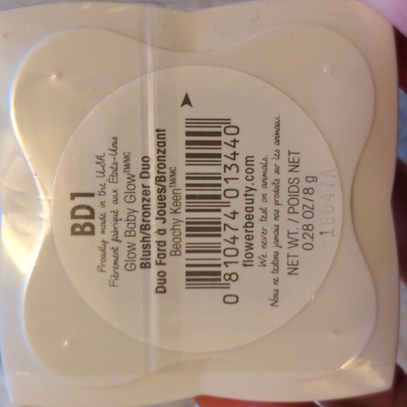 Flower Cosmetics makeup and Clinique bag set - Picture 4 of 15